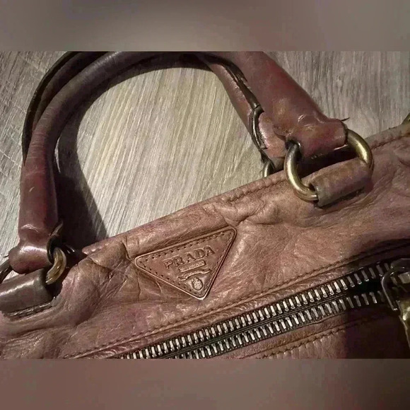 Authentic PRADA Vintage Brown Lambskin Leather Bag w/ Gold Hardware (2008) Class - Picture 13 of 16